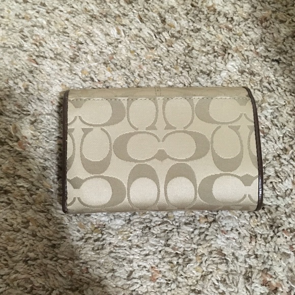 Beige gold Signature Wallet by Coach - Picture 2 of 5